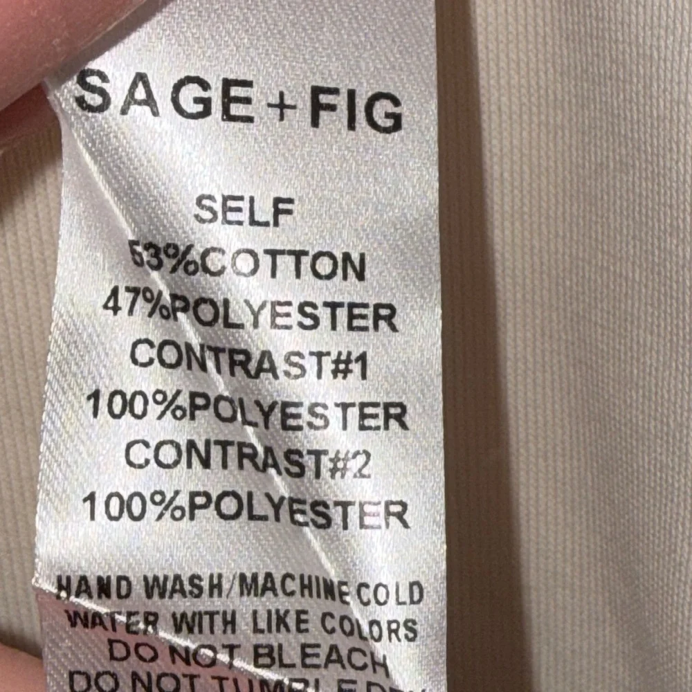 Sage + Fig Women’s White and Orange Graphic Top - Picture 4 of 4